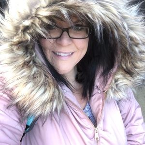 Meet your Posher, Brittney